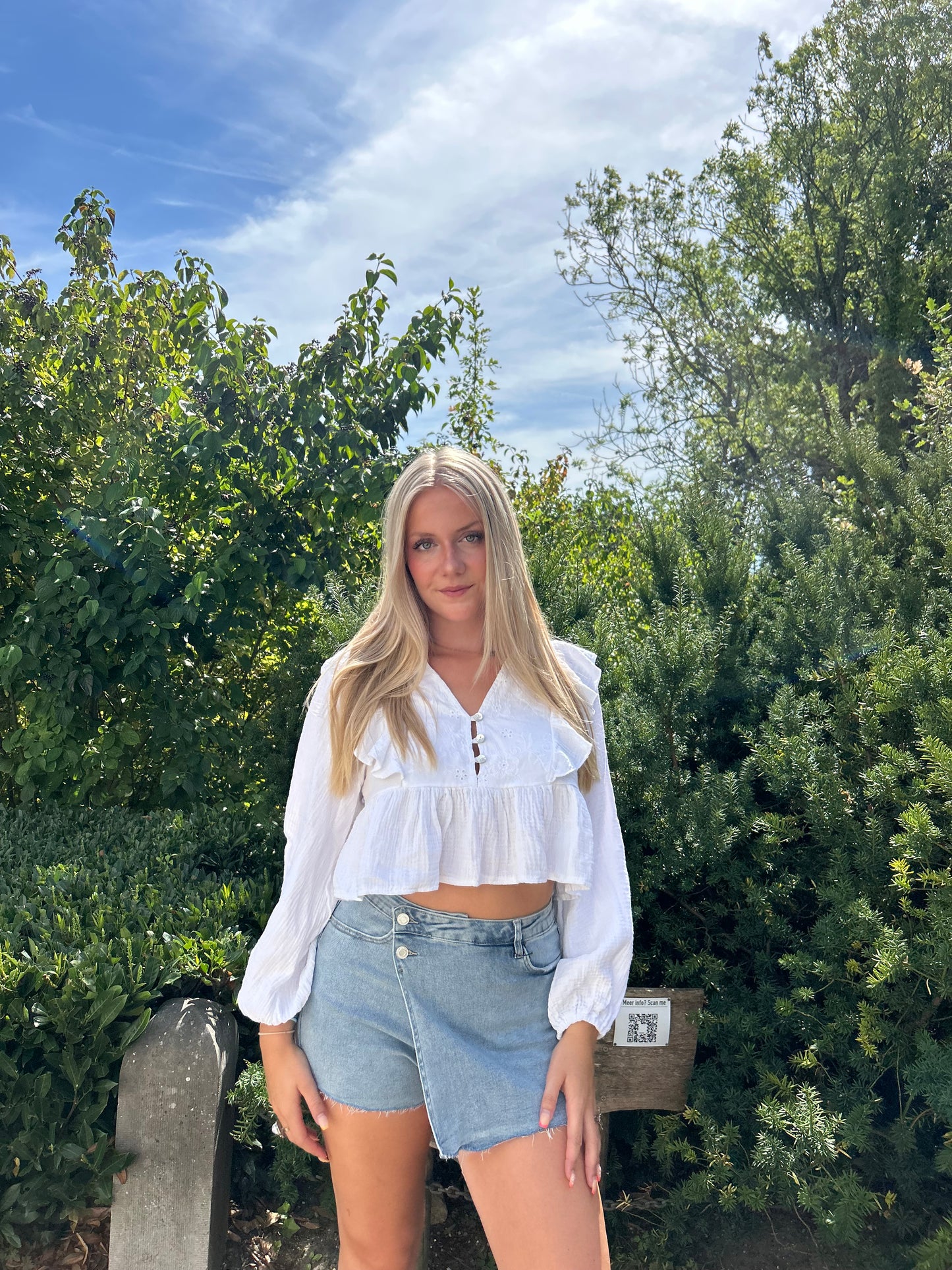 Daisy denim skort