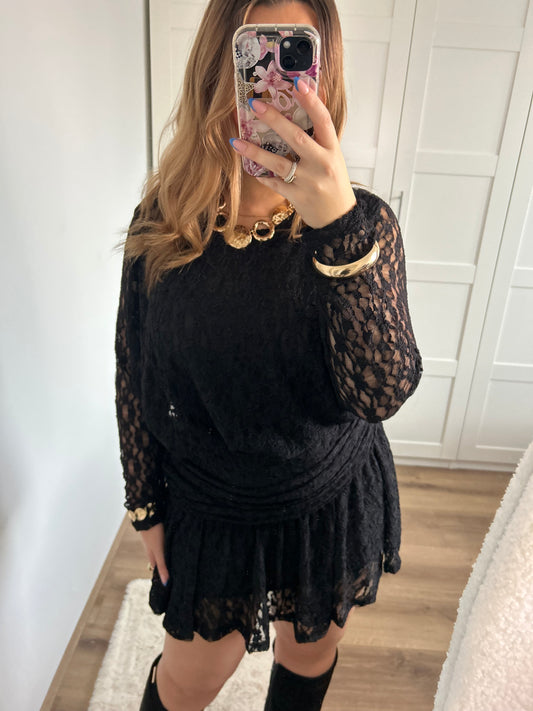 Lace dress