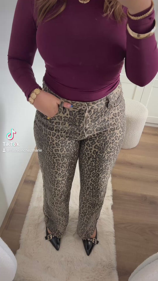 Leopard jeans